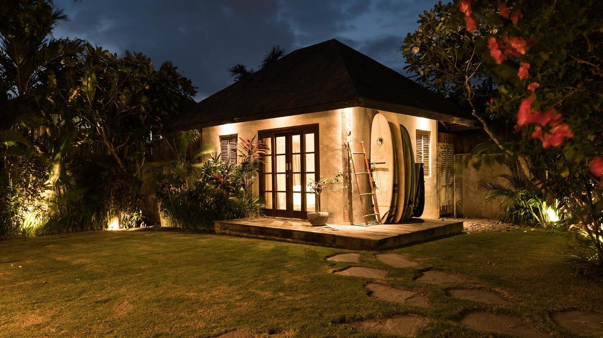 Surflodge Limasan Bali Kerobokan Esterno foto