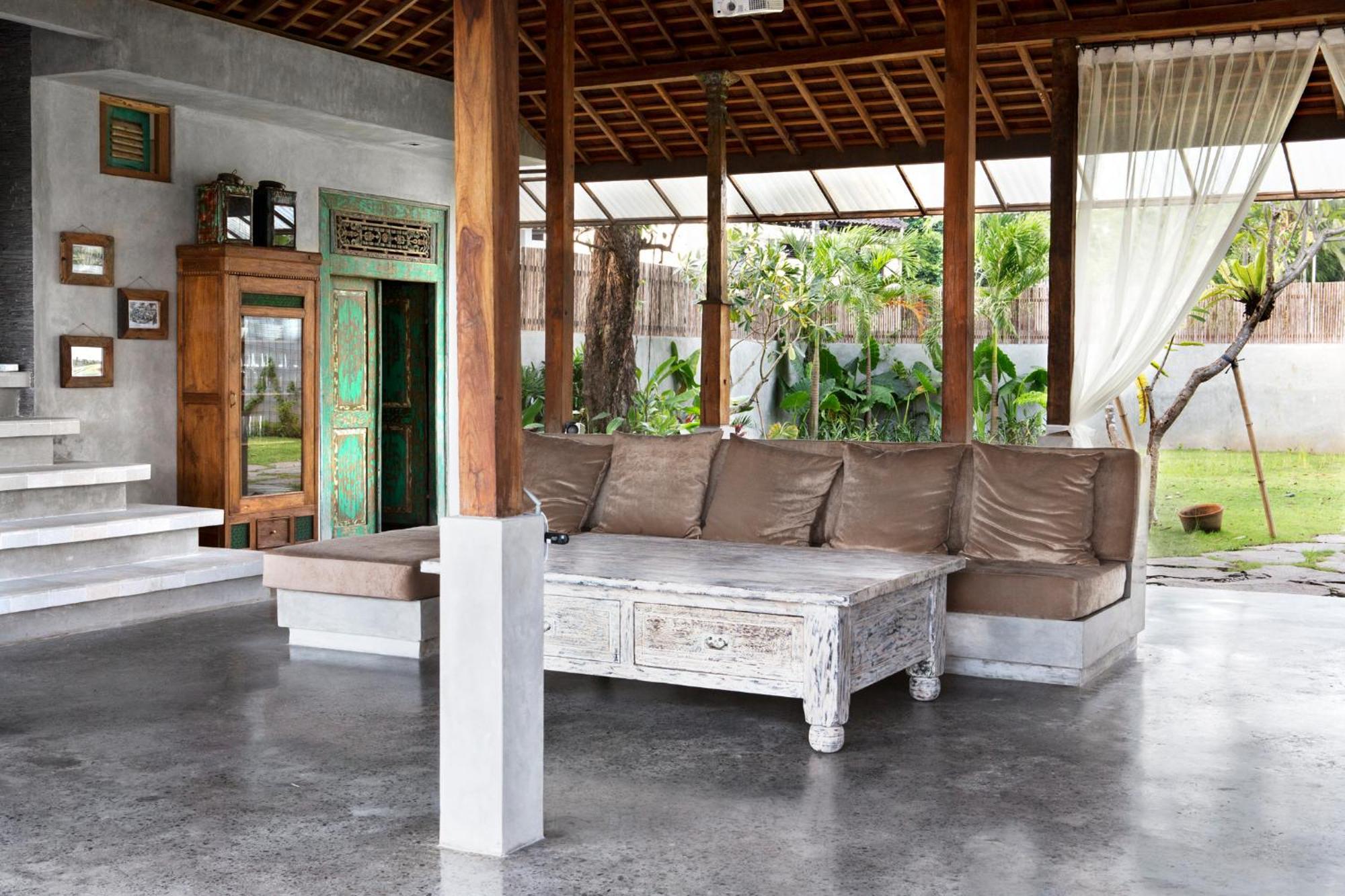 Surflodge Limasan Bali Kerobokan Esterno foto